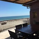 Penthouse With Seaview Private And Parking アパート