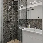 Penthouse With Seaview Private And Parking アパート ナボダリ