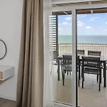 アパート Penthouse With Seaview Private And Parking
