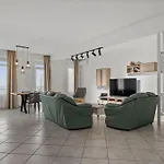 Penthouse With Seaview Private And Parking *