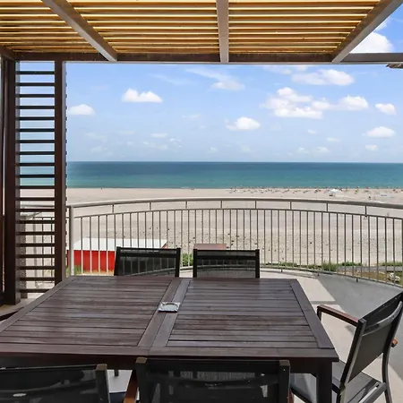 Penthouse With Seaview Private And Parking *